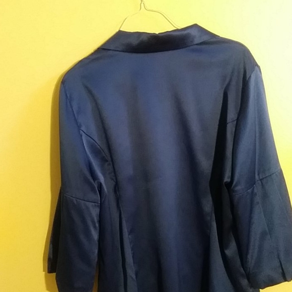 Blouse - Picture 12 of 12